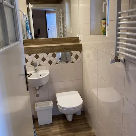 ベッド・アンド・ブレックファスト Dorja 3*