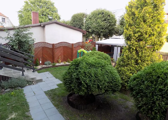 Dorja Nocleg ze śniadaniem 3*